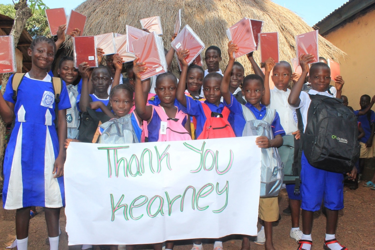 Students saying Thank you to Kearney